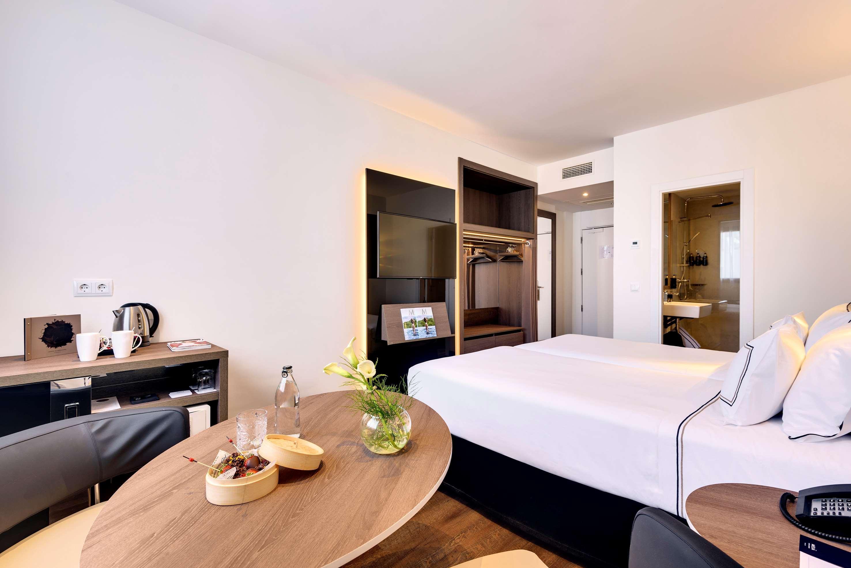 Melia Madrid Serrano Bagian luar foto