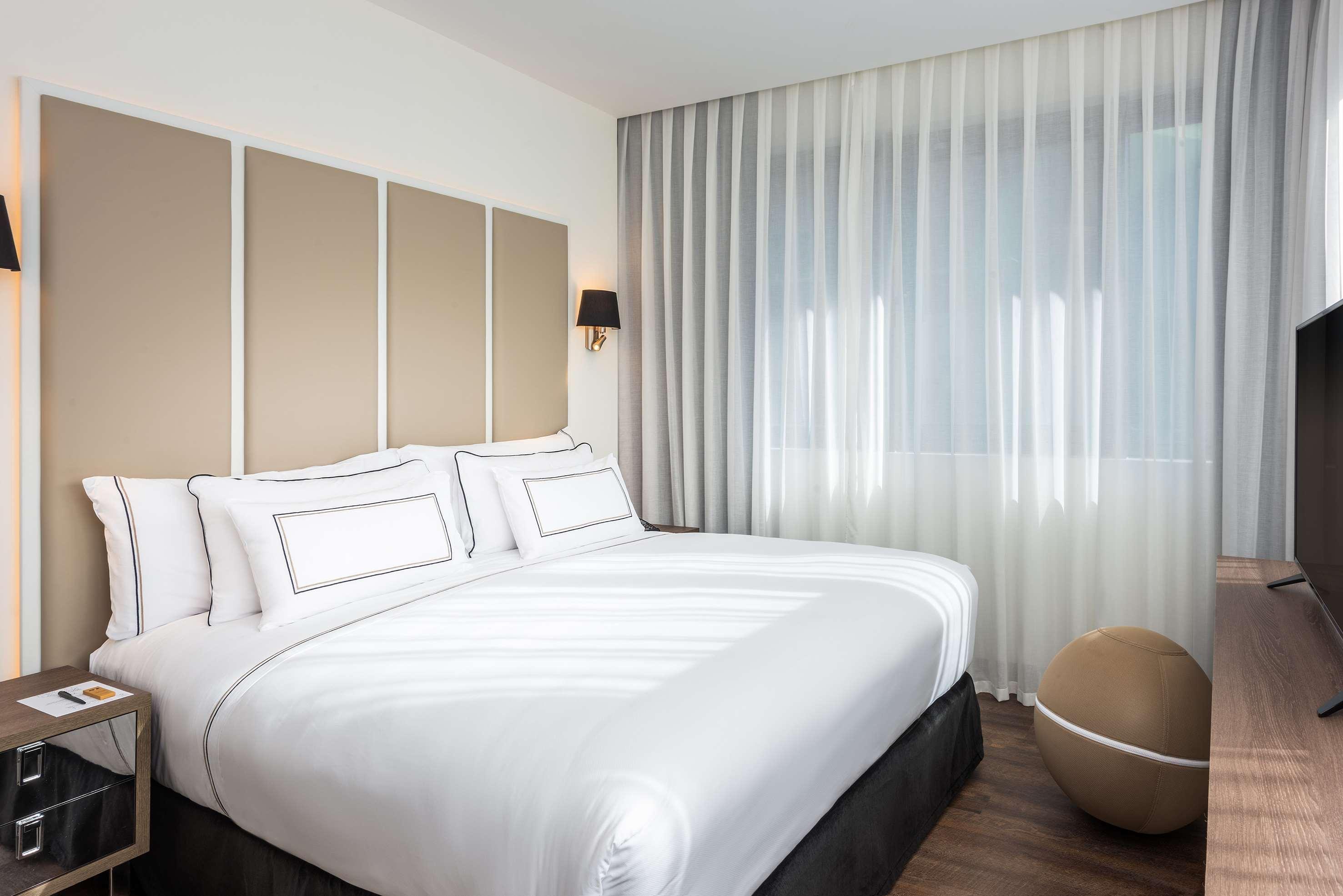 Melia Madrid Serrano Bagian luar foto