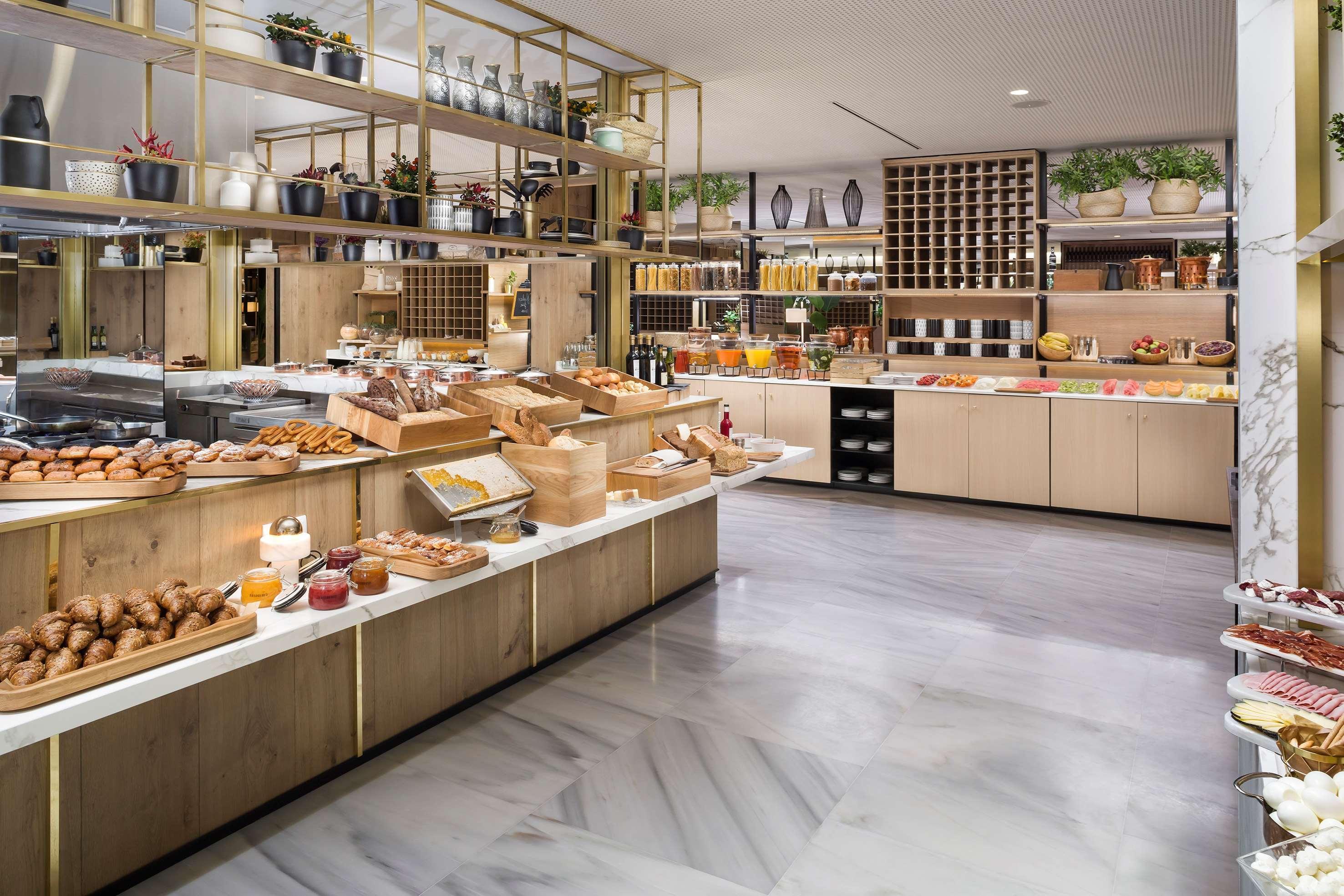 Melia Madrid Serrano Bagian luar foto