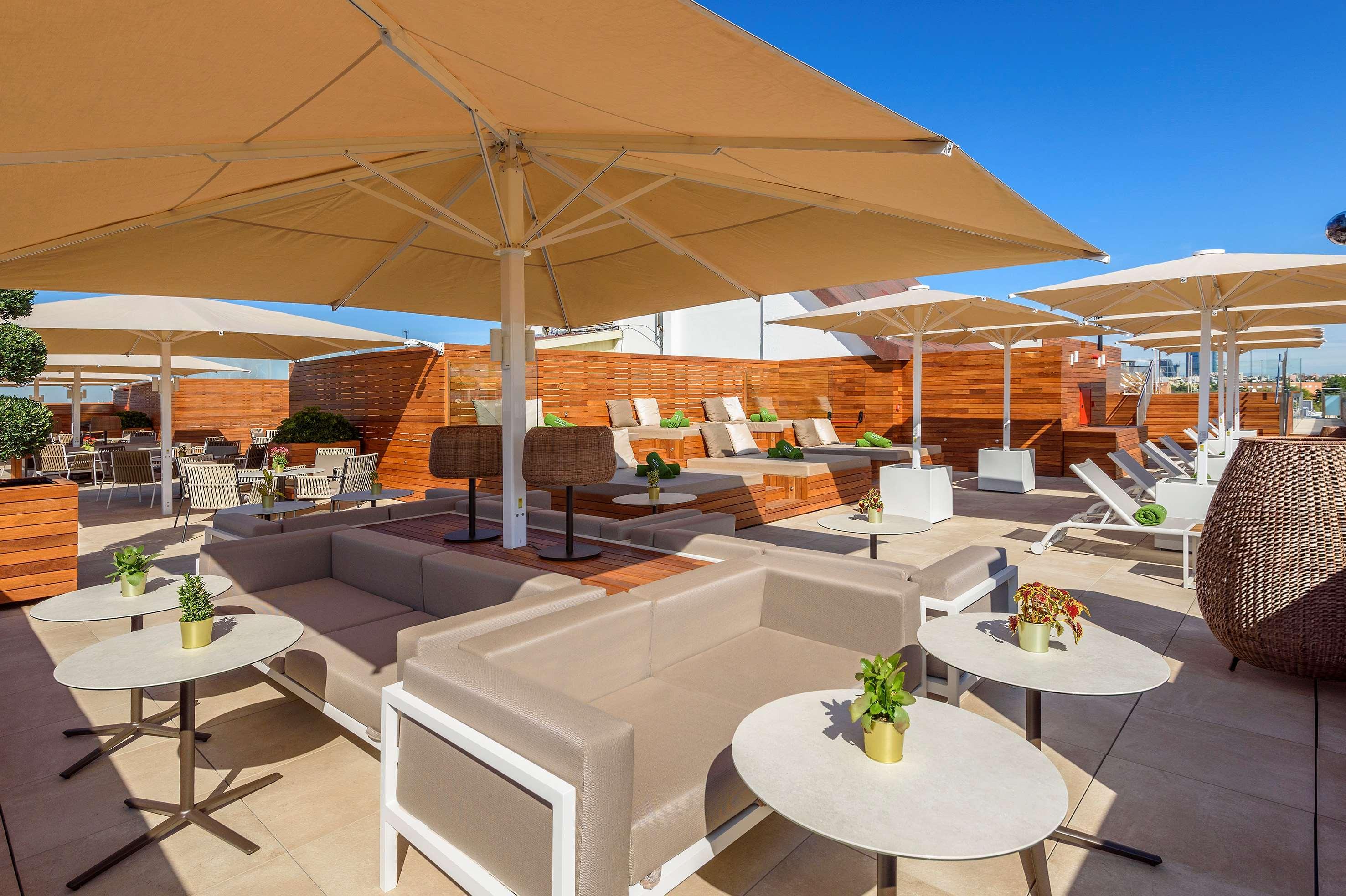 Melia Madrid Serrano Bagian luar foto