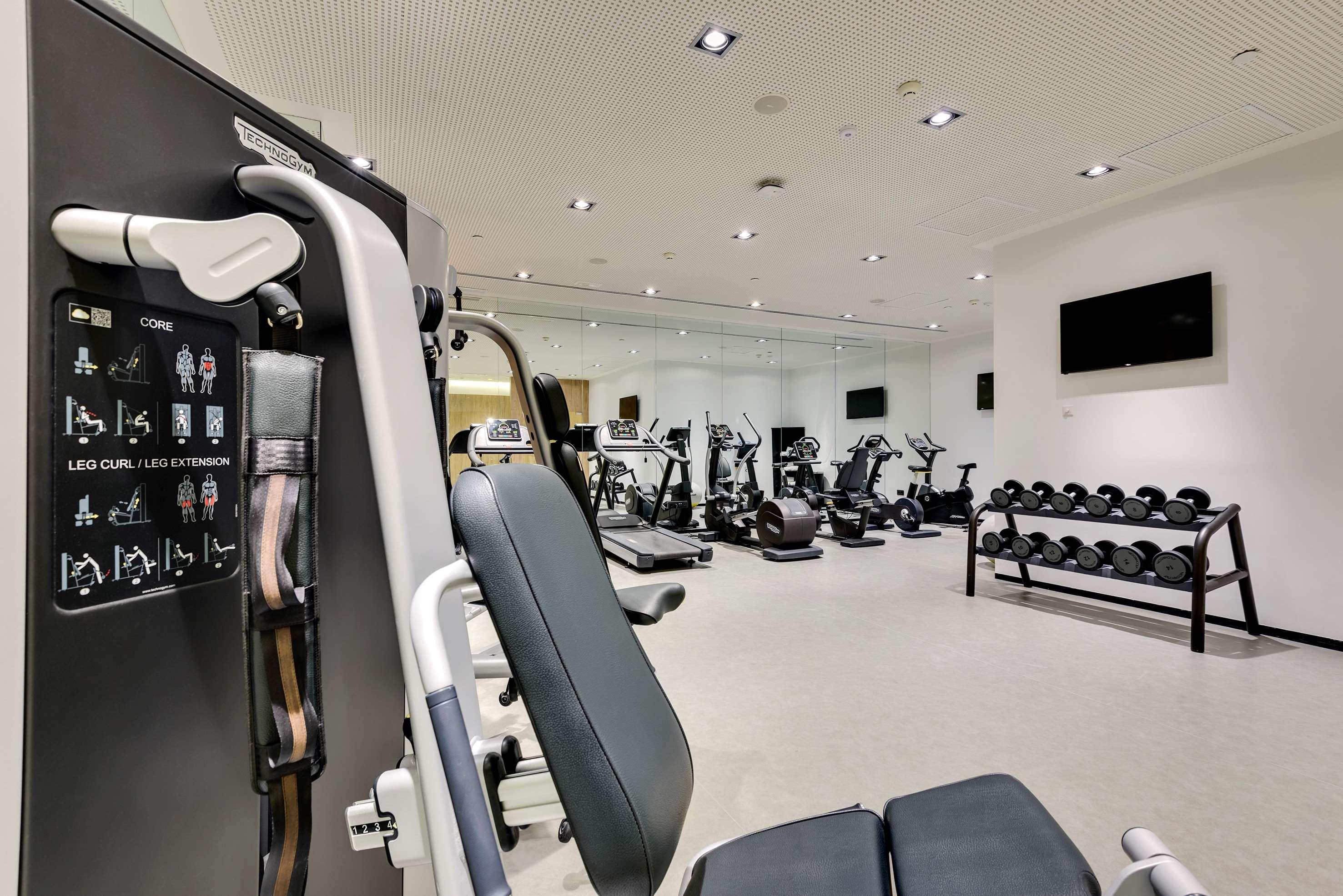 Melia Madrid Serrano Bagian luar foto