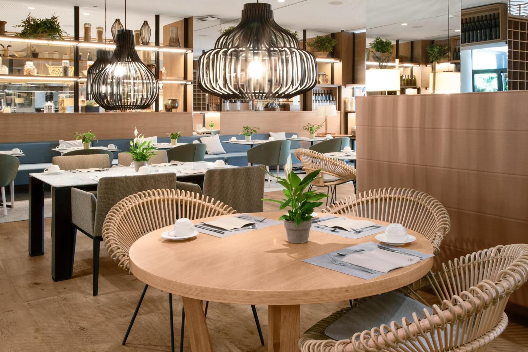Melia Madrid Serrano Bagian luar foto